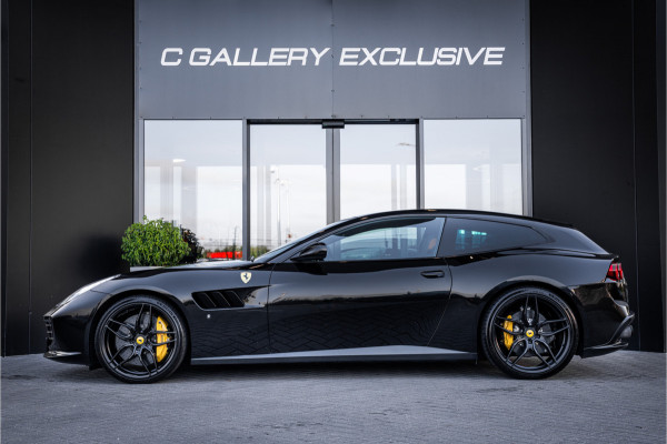 Ferrari GTC4Lusso T 3.9 V8 - Nero Daytona | Passenger Display | Lift | Stoelkoeling | Memory