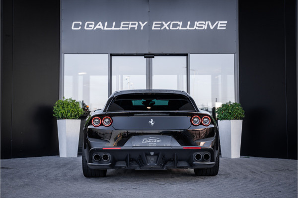 Ferrari GTC4Lusso T 3.9 V8 - Nero Daytona | Passenger Display | Lift | Stoelkoeling | Memory