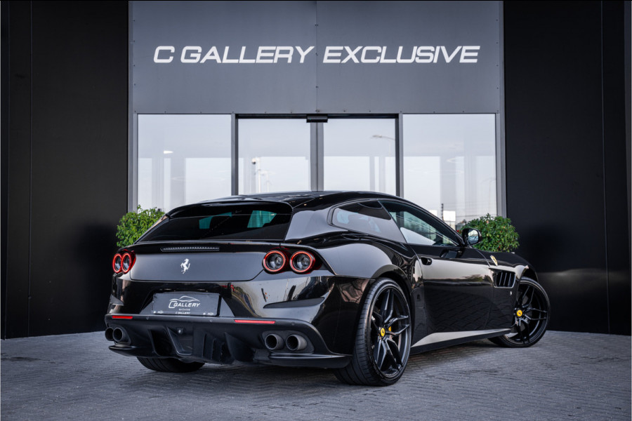 Ferrari GTC4Lusso T 3.9 V8 - Nero Daytona | Passenger Display | Lift | Stoelkoeling | Memory