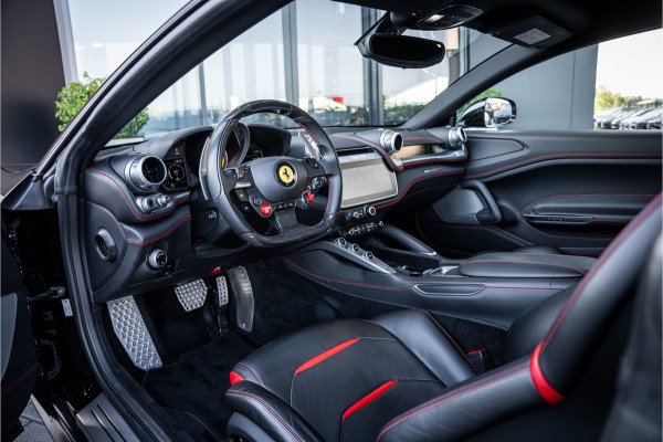 Ferrari GTC4Lusso T 3.9 V8 - Nero Daytona | Passenger Display | Lift | Stoelkoeling | Memory