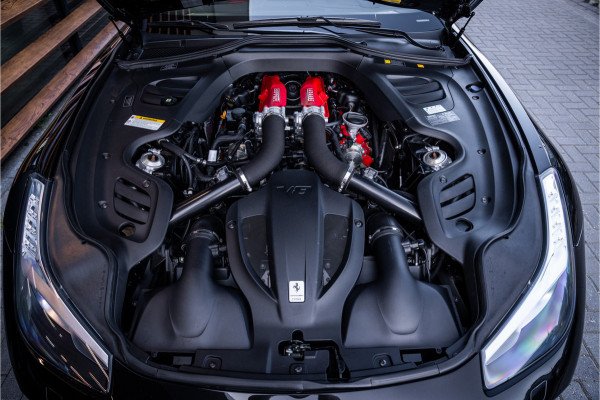 Ferrari GTC4Lusso T 3.9 V8 - Nero Daytona | Passenger Display | Lift | Stoelkoeling | Memory