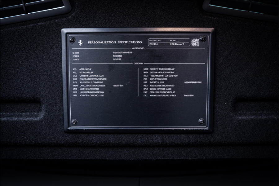 Ferrari GTC4Lusso T 3.9 V8 - Nero Daytona | Passenger Display | Lift | Stoelkoeling | Memory