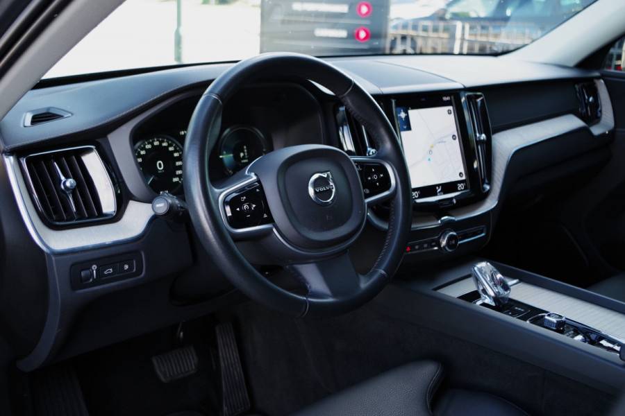 Volvo XC60 2.0 T8 Plug-in Hybrid AWD Inscription 390 PK, Panoramadak, 360 Camera, Leder