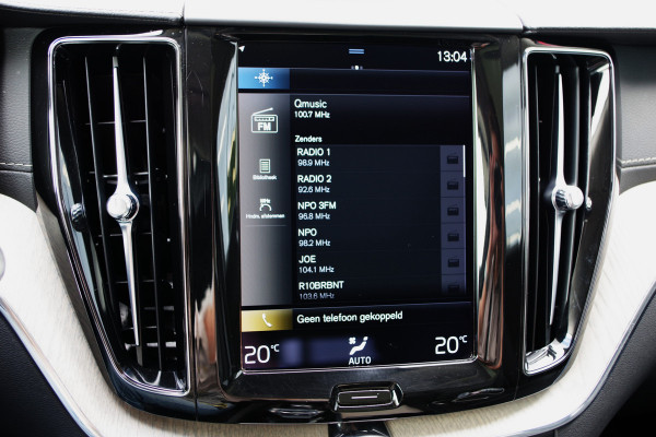 Volvo XC60 2.0 T8 Plug-in Hybrid AWD Inscription 390 PK, Panoramadak, 360 Camera, Leder