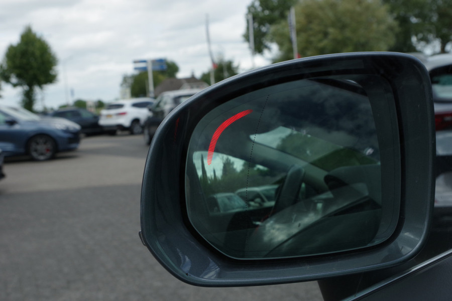 Volvo XC60 2.0 T8 Plug-in Hybrid AWD Inscription 390 PK, Panoramadak, 360 Camera, Leder