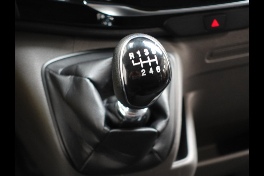 Ford Transit 105pk 2.0 L2H2 Trend Airco Trekhaak Navi Cruise Airco Navi Cruise Control Trekhaak