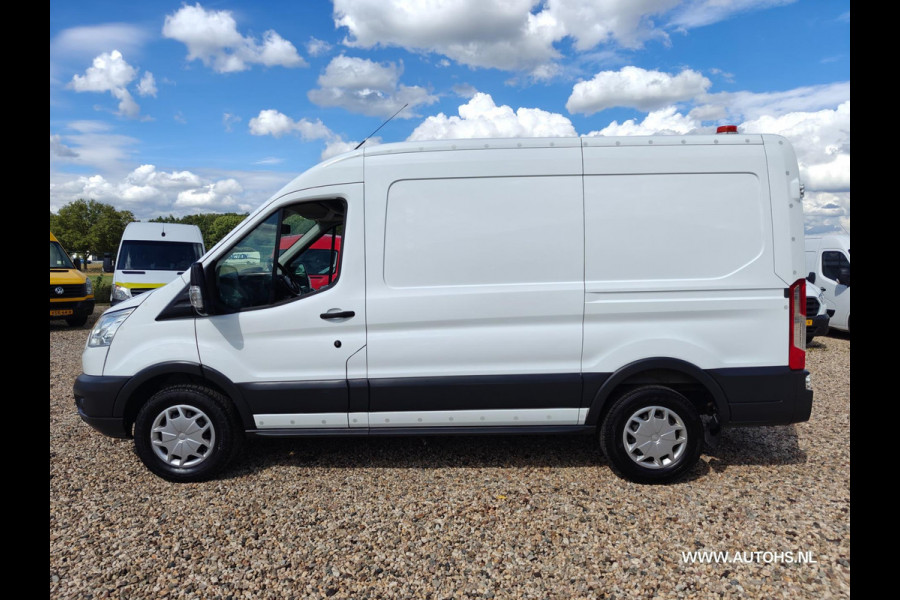 Ford Transit 350 2.0 TDCI L2H2 Trend , 1e Eig , Ex overheid , Euro 6 , Airco, Camera , cruise , in pracht staat.