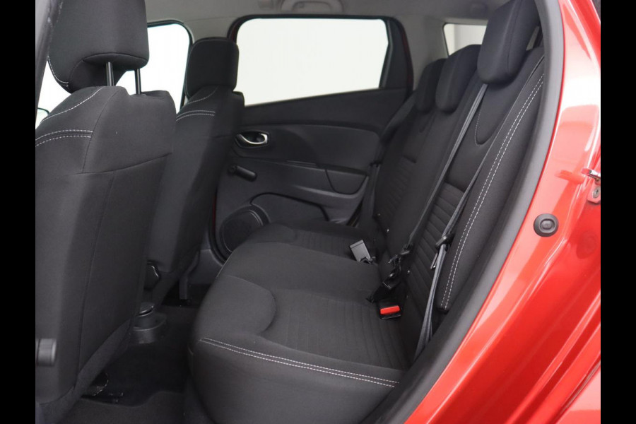 Renault Clio 0.9 TCe Limited | Navigatie | Climate control | Parkeerhulp | Cruise control | Bluetooth | Getint glas