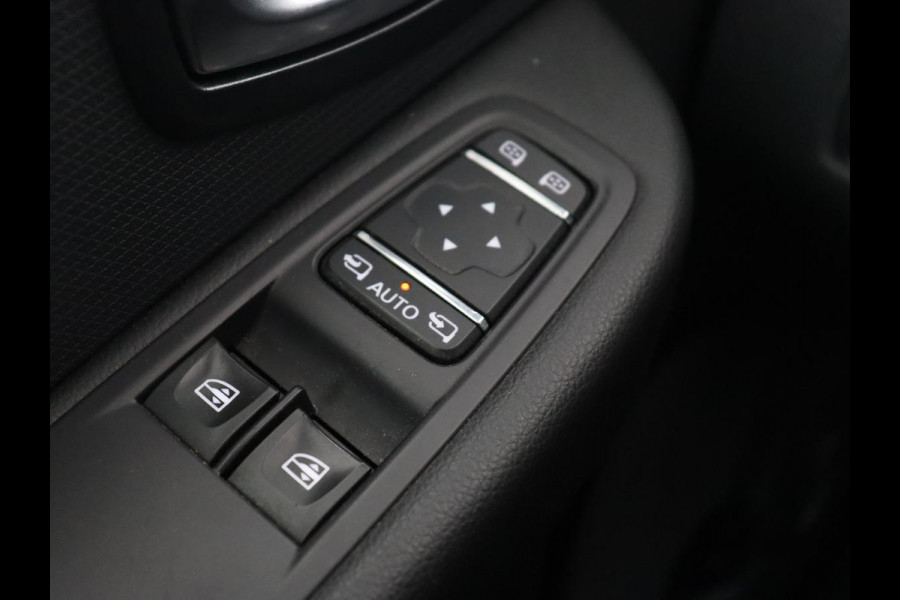 Renault Clio 0.9 TCe Limited | Navigatie | Climate control | Parkeerhulp | Cruise control | Bluetooth | Getint glas