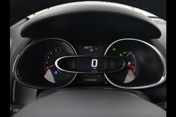 Renault Clio 0.9 TCe Limited | Navigatie | Climate control | Parkeerhulp | Cruise control | Bluetooth | Getint glas