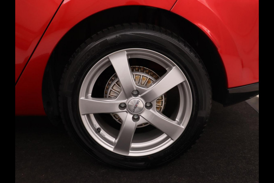 Renault Clio 0.9 TCe Limited | Navigatie | Climate control | Parkeerhulp | Cruise control | Bluetooth | Getint glas