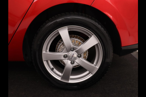 Renault Clio 0.9 TCe Limited | Navigatie | Climate control | Parkeerhulp | Cruise control | Bluetooth | Getint glas