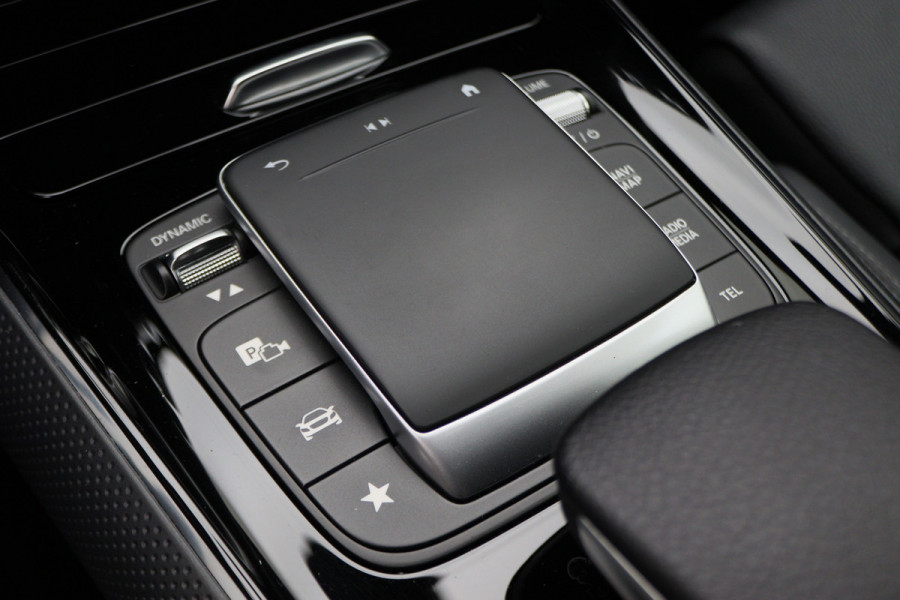 Mercedes-Benz GLA 250 e Business Solution Luxury Limited LED, Virtual Cockpit, Camera, Navigatie, Lane Assist, DAB
