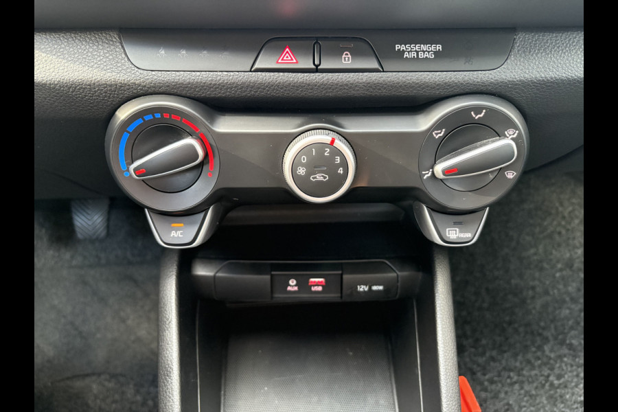 Kia Stonic 1.0 T-GDi 120pk ComfortPlusLine Navigator CAMERA/CARPLAY/NAVI/CRUISE/PDC/TREKHAAK