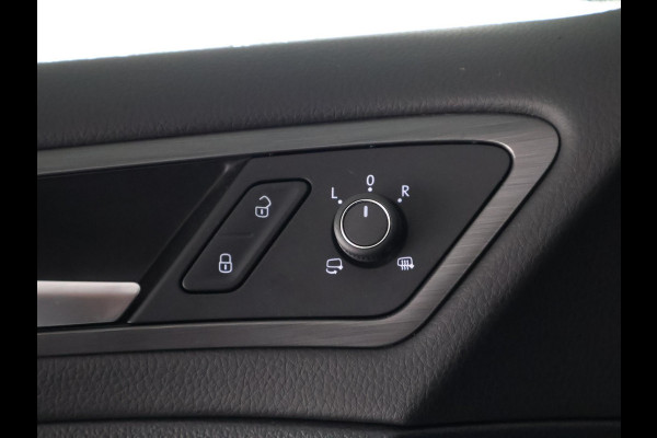 Volkswagen e-Golf FULL ELECTRIC.136 PK.WARMTEPOMP. ACCUTEST 90 %!! 1e EIG.100% ONDERHOUDEN!!! DIGITAAL DASHBOARD. ALS NIEUW TOT 2 JAAR GARANTIE *