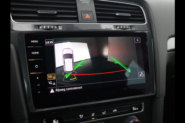 Volkswagen e-Golf FULL ELECTRIC.136 PK.WARMTEPOMP. ACCUTEST 90 %!! 1e EIG.100% ONDERHOUDEN!!! DIGITAAL DASHBOARD. ALS NIEUW TOT 2 JAAR GARANTIE *