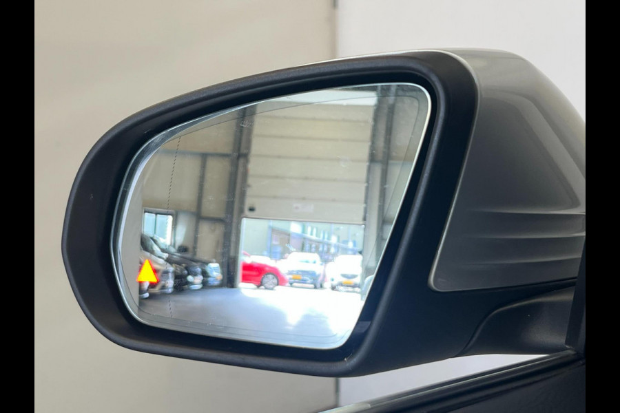 Mercedes-Benz C-Klasse Estate 180 / AMG / NL-auto / Leder / Distronic