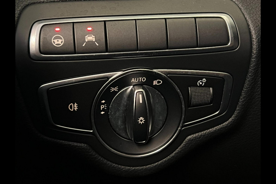 Mercedes-Benz C-Klasse Estate 180 / AMG / NL-auto / Leder / Distronic
