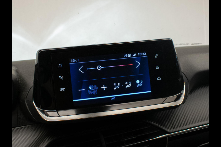 Peugeot 208 1.2 PureTech Blue Lease Active Sport (APPLE CARPLAY,NAVI,CRUISE,LED,PDC,CLIMATE,DAB,SPORTSTOELEN,LM VELGEN,NETTESTAAT)