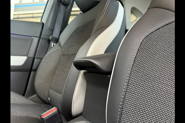 Renault Captur 1.3 TCe 155 Edition One | 9,3" Navi | Bose | 18" | 360 | ACC | PDC V+A | Blindspot | 100% Dealer onderhouden!