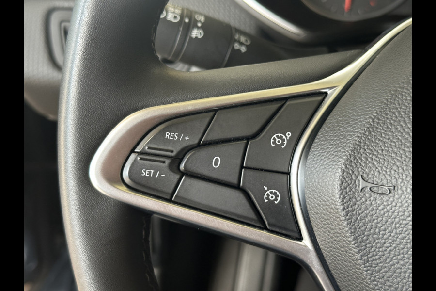 Renault Clio 1.0 TCe 100 pk AUT | Navi Carplay | 15" | Airco | PDC | Cruise control | Stoelverwarming | Keurig nette Clio Automaat!