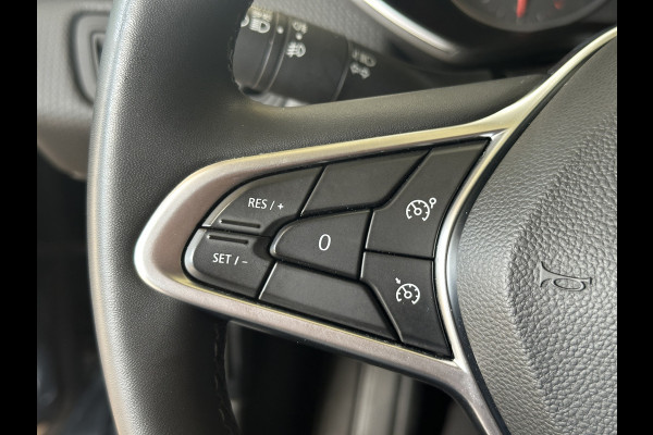Renault Clio 1.0 TCe 100 pk AUT | Navi Carplay | 15" | Airco | PDC | Cruise control | Stoelverwarming | Keurig nette Clio Automaat!