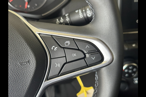 Renault Clio 1.0 TCe 100 pk AUT | Navi Carplay | 15" | Airco | PDC | Cruise control | Stoelverwarming | Keurig nette Clio Automaat!