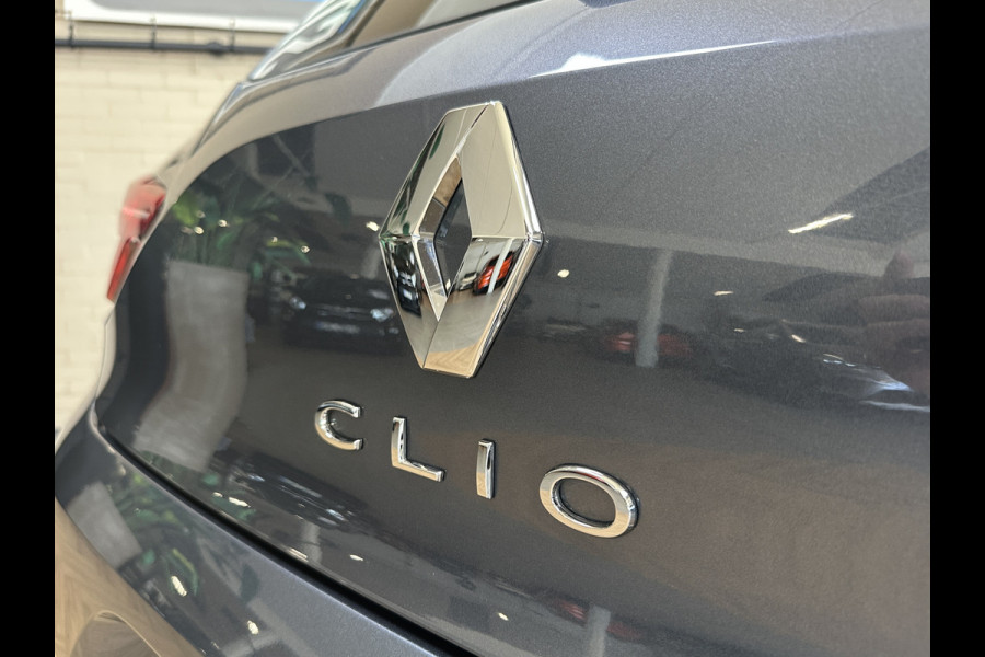 Renault Clio 1.0 TCe 100 pk AUT | Navi Carplay | 15" | Airco | PDC | Cruise control | Stoelverwarming | Keurig nette Clio Automaat!