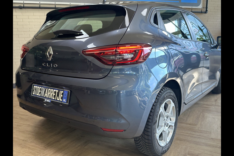 Renault Clio 1.0 TCe 100 pk AUT | Navi Carplay | 15" | Airco | PDC | Cruise control | Stoelverwarming | Keurig nette Clio Automaat!