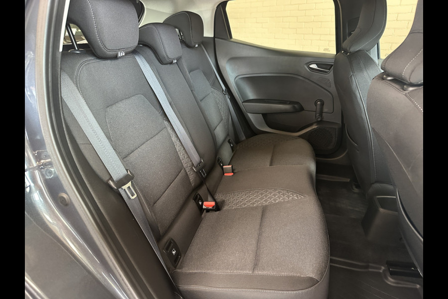 Renault Clio 1.0 TCe 100 pk AUT | Navi Carplay | 15" | Airco | PDC | Cruise control | Stoelverwarming | Keurig nette Clio Automaat!