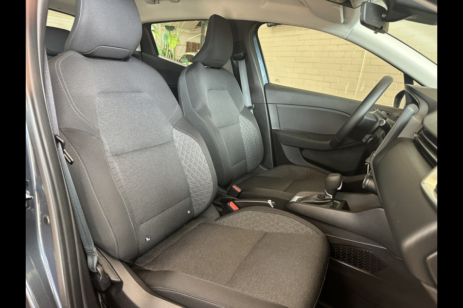 Renault Clio 1.0 TCe 100 pk AUT | Navi Carplay | 15" | Airco | PDC | Cruise control | Stoelverwarming | Keurig nette Clio Automaat!
