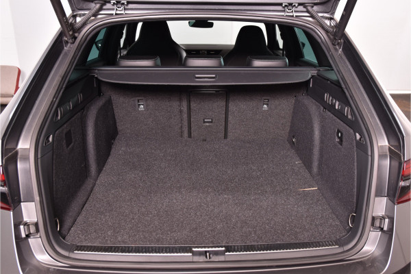 Škoda Superb Combi 1.4 TSI iV Sportline Business | Dig. Cockpit | Cruise | Stoel-+Stuurverw. PDC | Camera | App. Connect | ECC | Elek. Klep | LM 18" | 1944