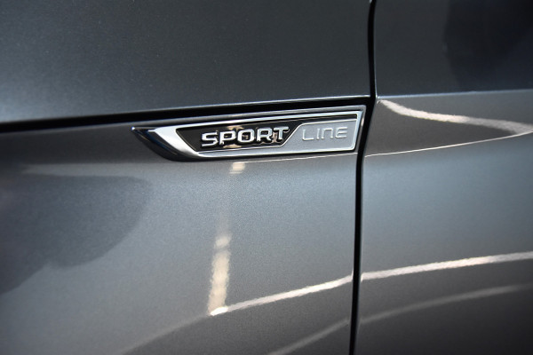 Škoda Superb Combi 1.4 TSI iV Sportline Business | Dig. Cockpit | Cruise | Stoel-+Stuurverw. PDC | Camera | App. Connect | ECC | Elek. Klep | LM 18" | 1944