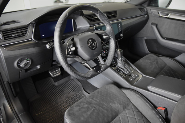 Škoda Superb Combi 1.4 TSI iV Sportline Business | Dig. Cockpit | Cruise | Stoel-+Stuurverw. PDC | Camera | App. Connect | ECC | Elek. Klep | LM 18" | 1944