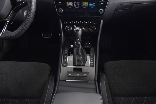 Škoda Superb Combi 1.4 TSI iV Sportline Business | Dig. Cockpit | Cruise | Stoel-+Stuurverw. PDC | Camera | App. Connect | ECC | Elek. Klep | LM 18" | 1944