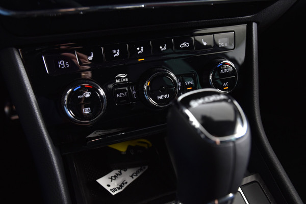 Škoda Superb Combi 1.4 TSI iV Sportline Business | Dig. Cockpit | Cruise | Stoel-+Stuurverw. PDC | Camera | App. Connect | ECC | Elek. Klep | LM 18" | 1944
