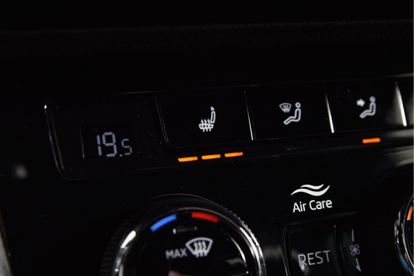 Škoda Superb Combi 1.4 TSI iV Sportline Business | Dig. Cockpit | Cruise | Stoel-+Stuurverw. PDC | Camera | App. Connect | ECC | Elek. Klep | LM 18" | 1944
