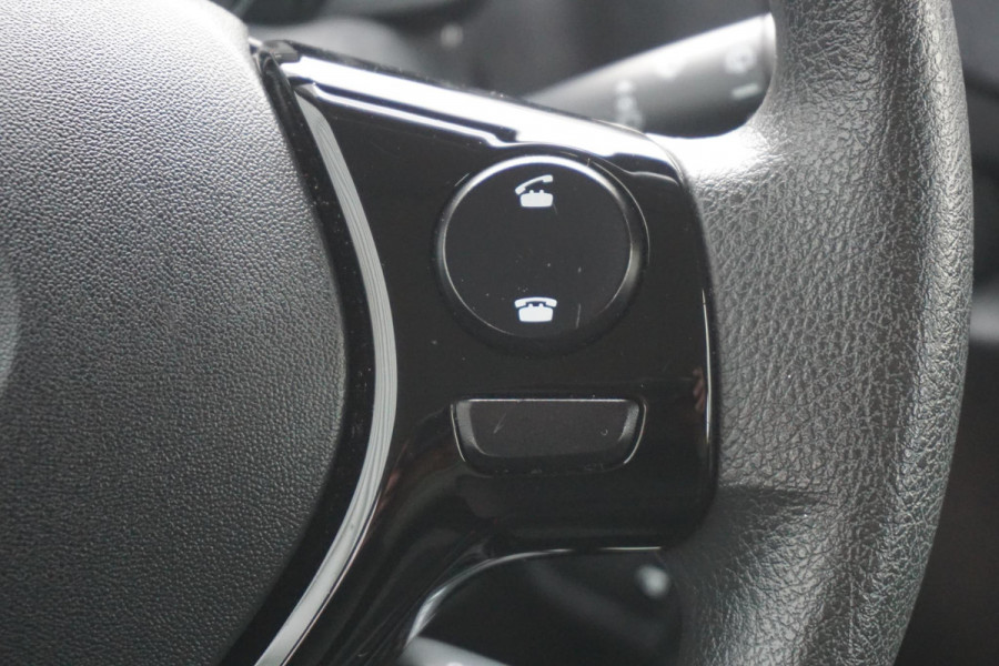 Toyota Aygo 1.0 VVT-i x-fun/1e Eigenaar/Goed onderhouden/LED/ Rijklaarprijs.
