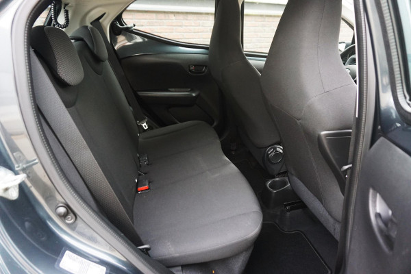 Toyota Aygo 1.0 VVT-i x-fun/1e Eigenaar/Goed onderhouden/LED/ Rijklaarprijs.