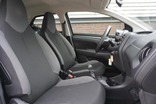 Toyota Aygo 1.0 VVT-i x-fun/1e Eigenaar/Goed onderhouden/LED/ Rijklaarprijs.