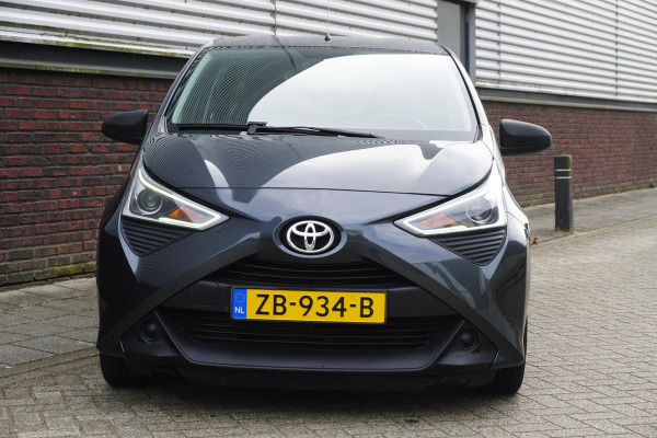 Toyota Aygo 1.0 VVT-i x-fun/1e Eigenaar/Goed onderhouden/LED/ Rijklaarprijs.