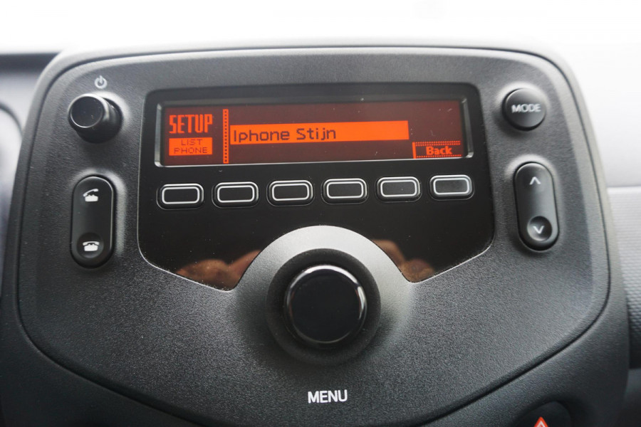 Toyota Aygo 1.0 VVT-i x-fun/1e Eigenaar/Goed onderhouden/LED/ Rijklaarprijs.