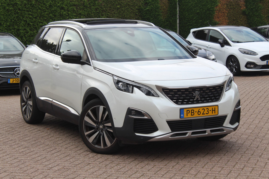 Peugeot 3008 1.2 PureTech GT Line / Panoramadak / Camera / Half leder / 19'' / Navigatie / Elektr. achterklep / Getint glas / Cruise Control