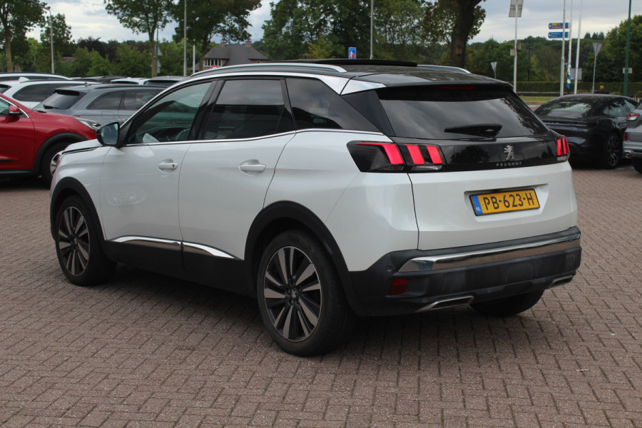 Peugeot 3008 1.2 PureTech GT Line / Panoramadak / Camera / Half leder / 19'' / Navigatie / Elektr. achterklep / Getint glas / Cruise Control