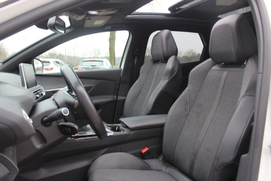 Peugeot 3008 1.2 PureTech GT Line / Panoramadak / Camera / Half leder / 19'' / Navigatie / Elektr. achterklep / Getint glas / Cruise Control
