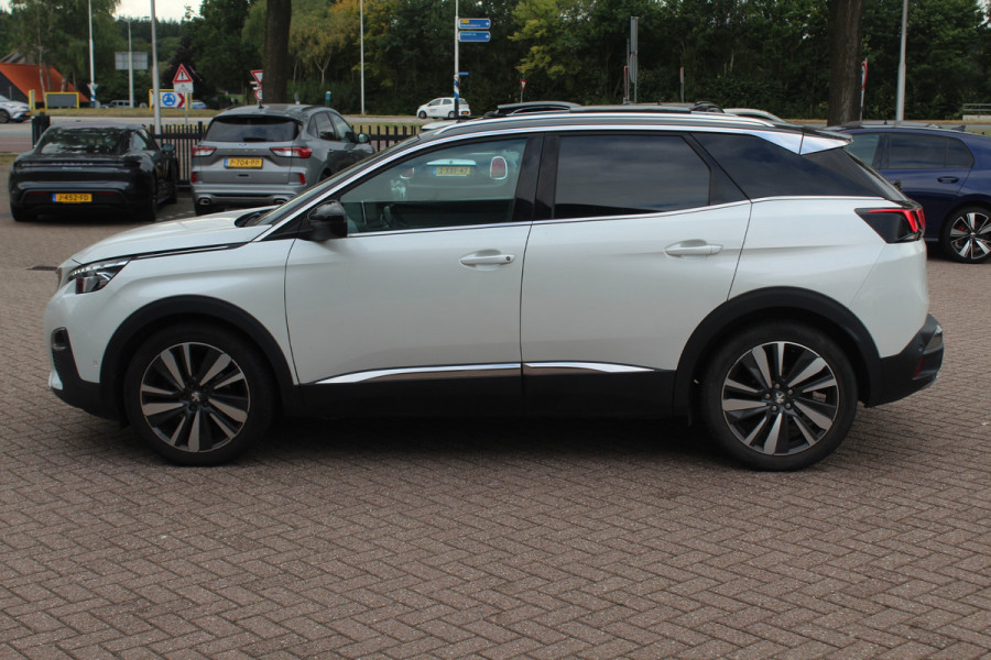 Peugeot 3008 1.2 PureTech GT Line / Panoramadak / Camera / Half leder / 19'' / Navigatie / Elektr. achterklep / Getint glas / Cruise Control
