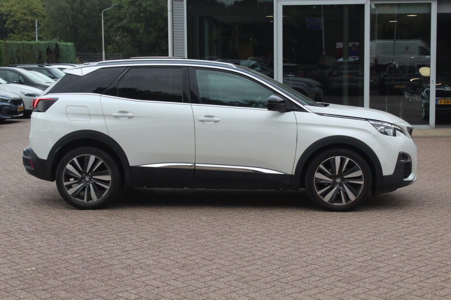 Peugeot 3008 1.2 PureTech GT Line / Panoramadak / Camera / Half leder / 19'' / Navigatie / Elektr. achterklep / Getint glas / Cruise Control