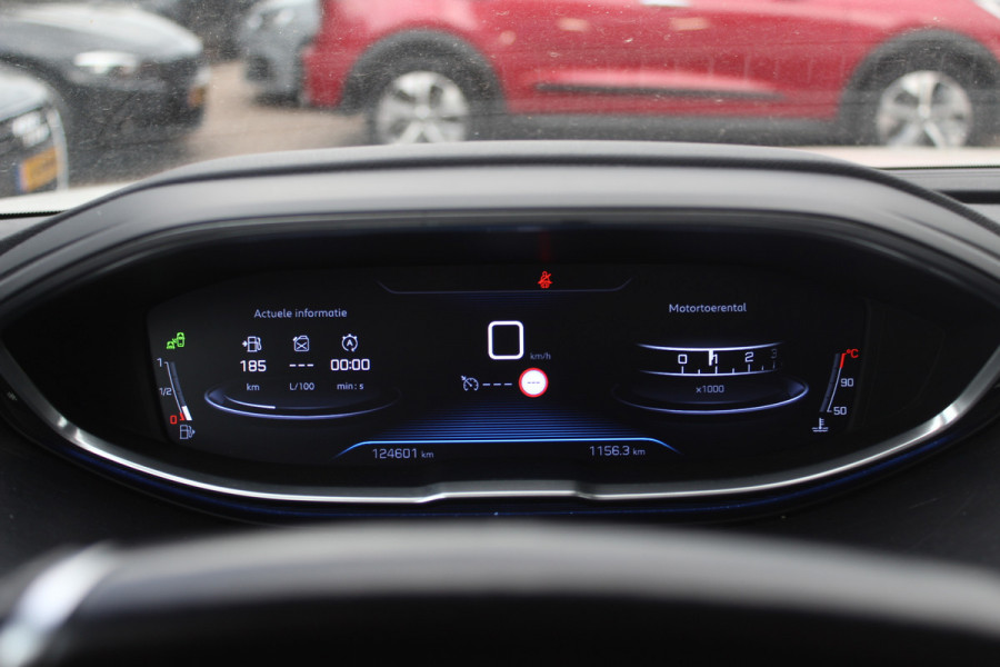 Peugeot 3008 1.2 PureTech GT Line / Panoramadak / Camera / Half leder / 19'' / Navigatie / Elektr. achterklep / Getint glas / Cruise Control