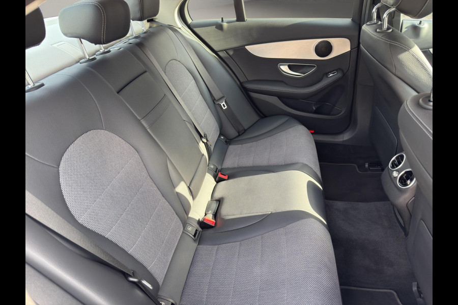 Mercedes-Benz C-Klasse C 180 Business Solution Auto | Navigatie | Half Leder | Bluetooth | Nette auto !