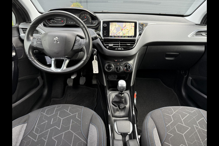 Peugeot 2008 1.2 PureTech Signature 1e Eigenaar,Dealer Onderhouden,Navi,Airco,Cruise,110pk,6 Bak,Lm velgen,Weinig km,N.A.P,Pdc,Nieuwe Apk bij Aflevering
